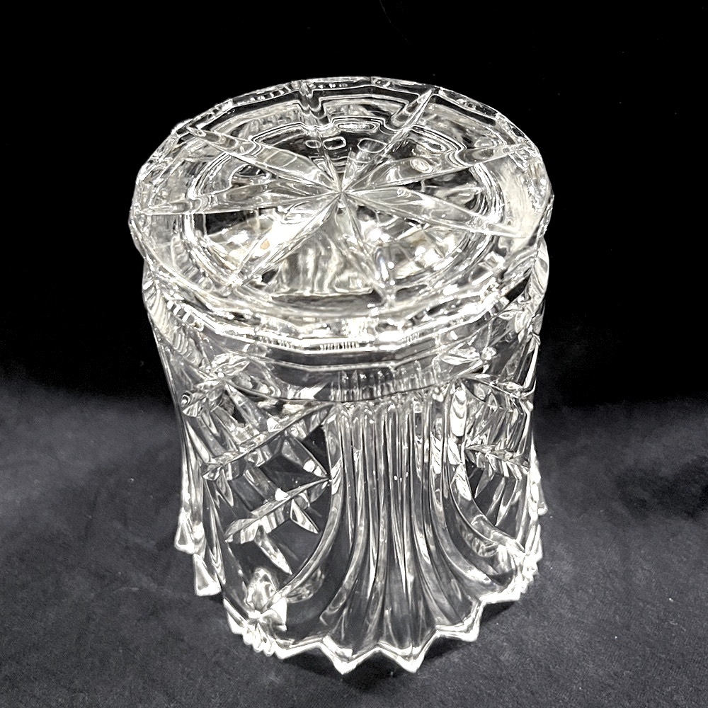 Fifth Avenue Crystal Candy Dish/Vase made in Poland. Perfect condition! - Picture 6 of 15